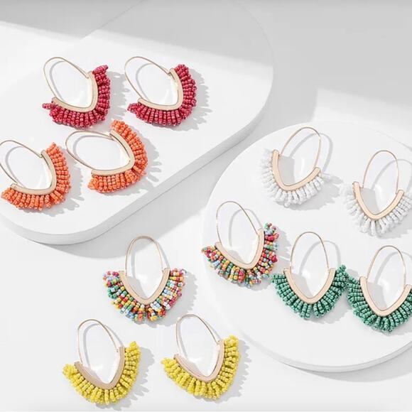 Colorful Arylic Alloy Rainbow Beaded Women's Hoop Earrings OS NWT - Picture 4 of 4